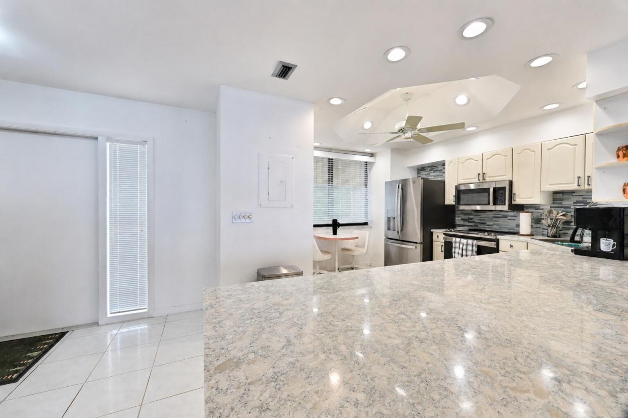 9900 S Ocean Drive, Unit 1603, Jensen Beach, FL 34957 Photo