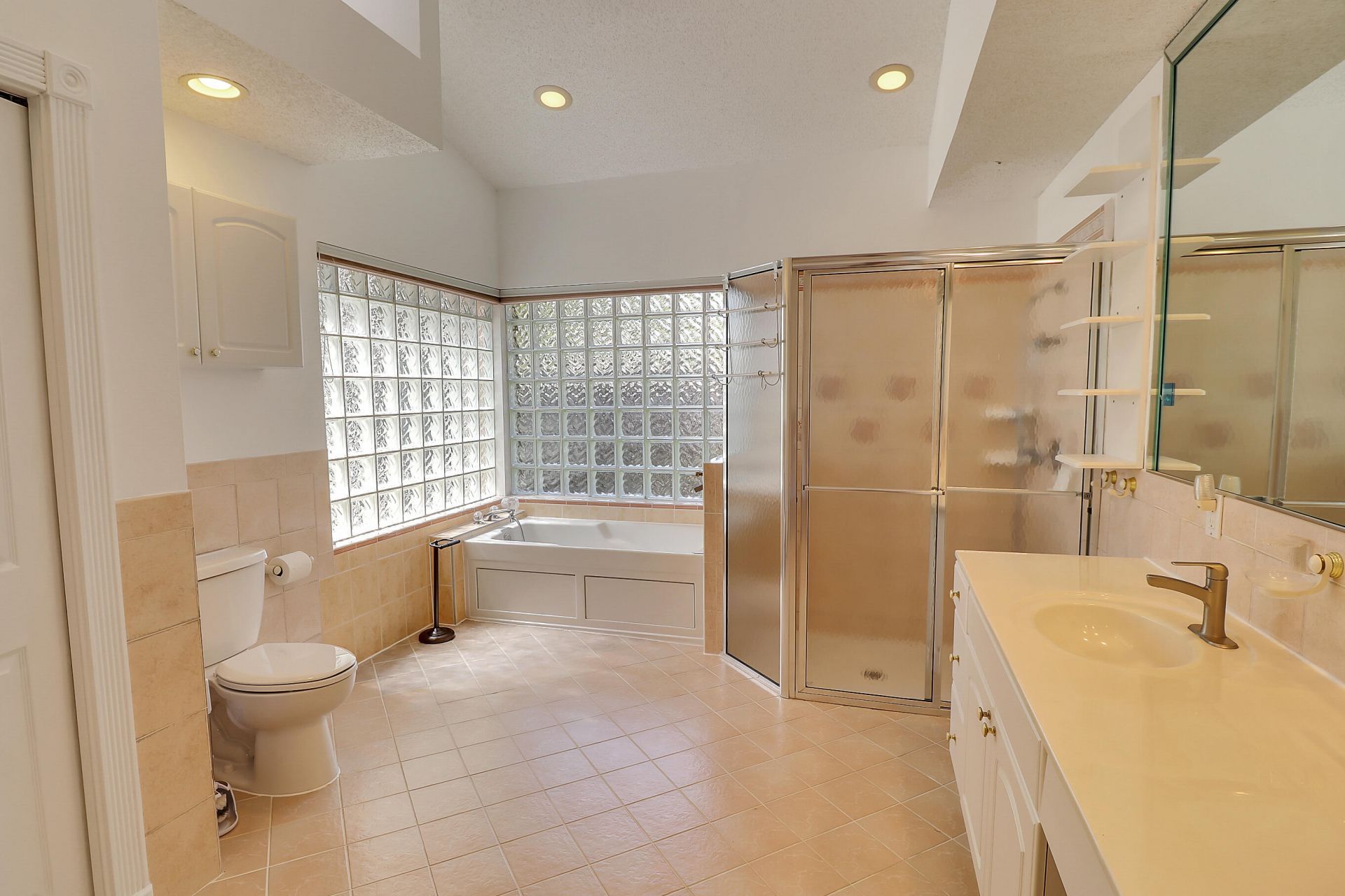 551 NW 108th Avenue, Plantation, FL 33324 Photo