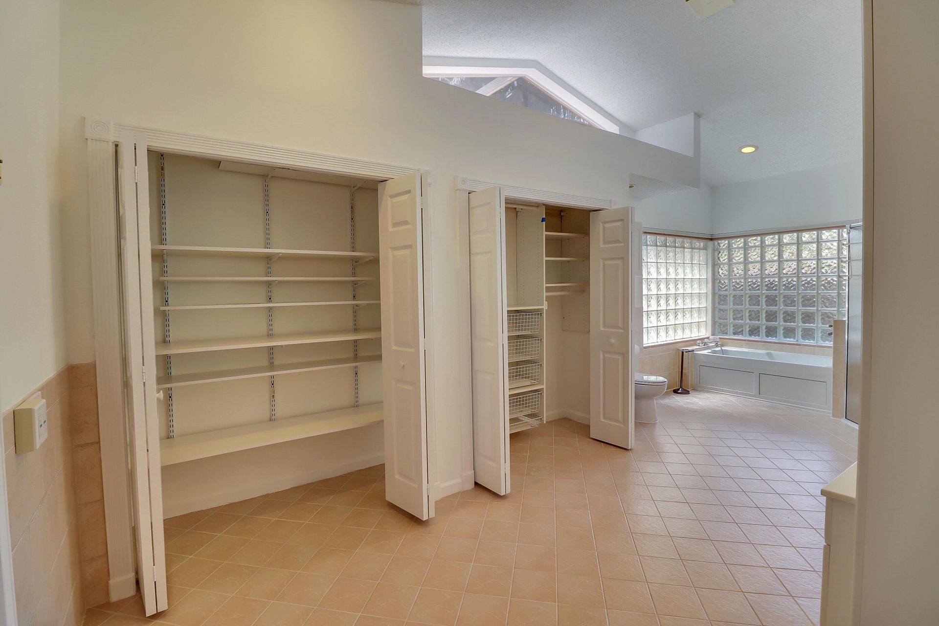 551 NW 108th Avenue, Plantation, FL 33324 Photo