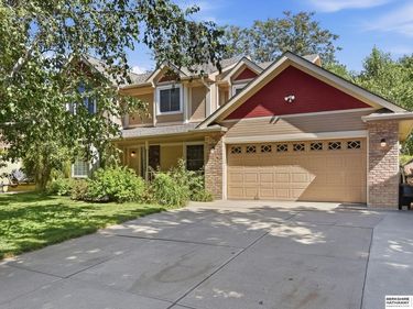 1000 Hickory Hill Road, Papillion, NE 68046