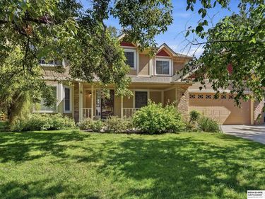 1000 Hickory Hill Road, Papillion, NE 68046