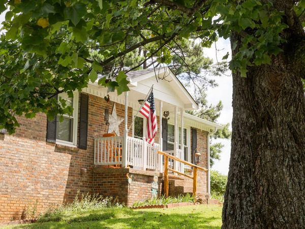 7325 Cumberland Dr, Fairview, TN 37062
