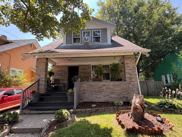 1929 Barrows Street , Toledo, OH 43613