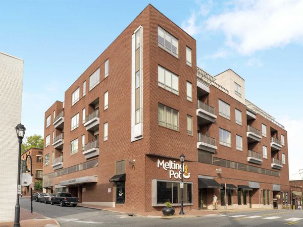 112 5TH ST SE, Unit 3D, Charlottesville, VA 22902