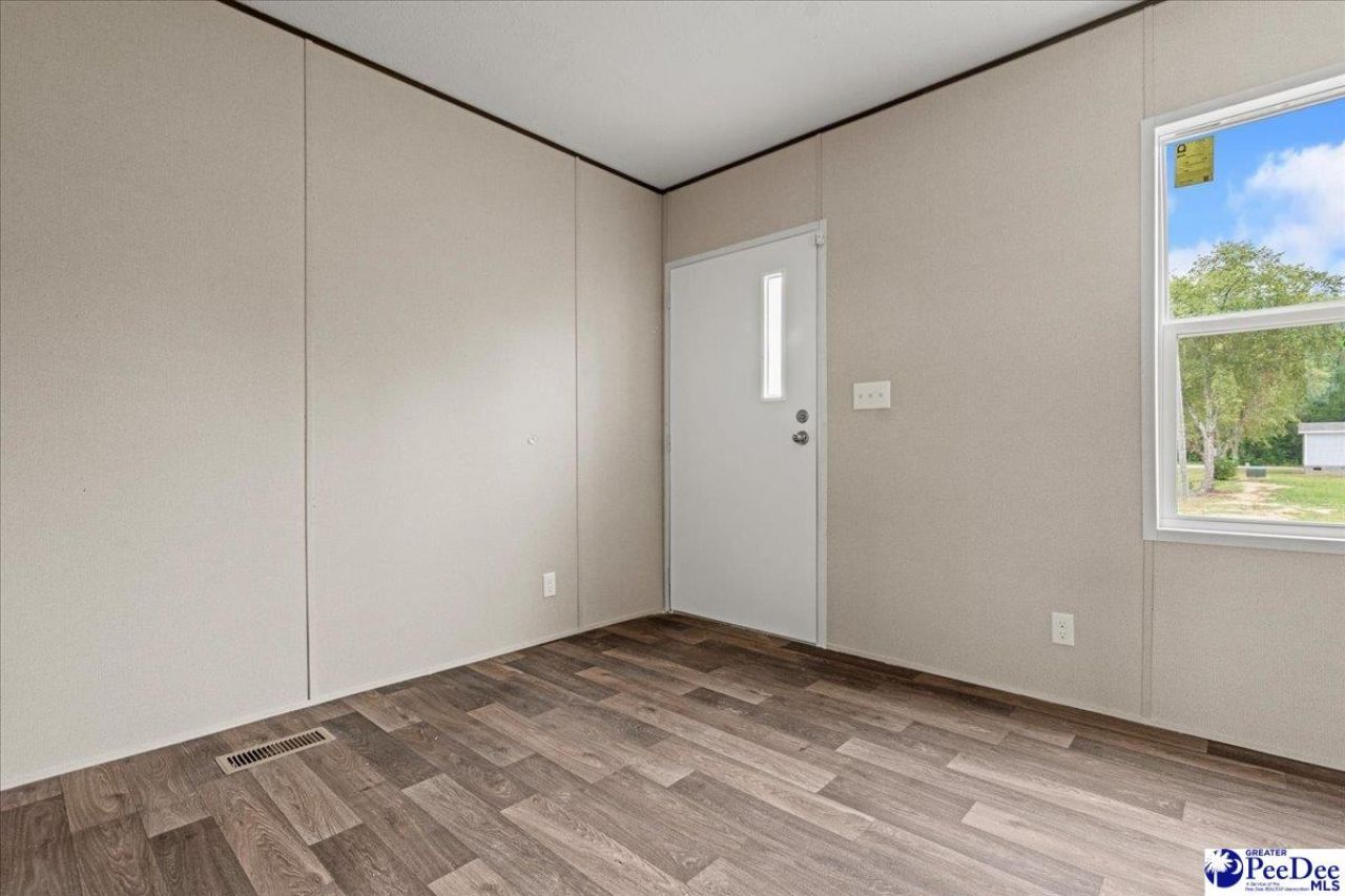 202 Mcelveen Circle Photo 10