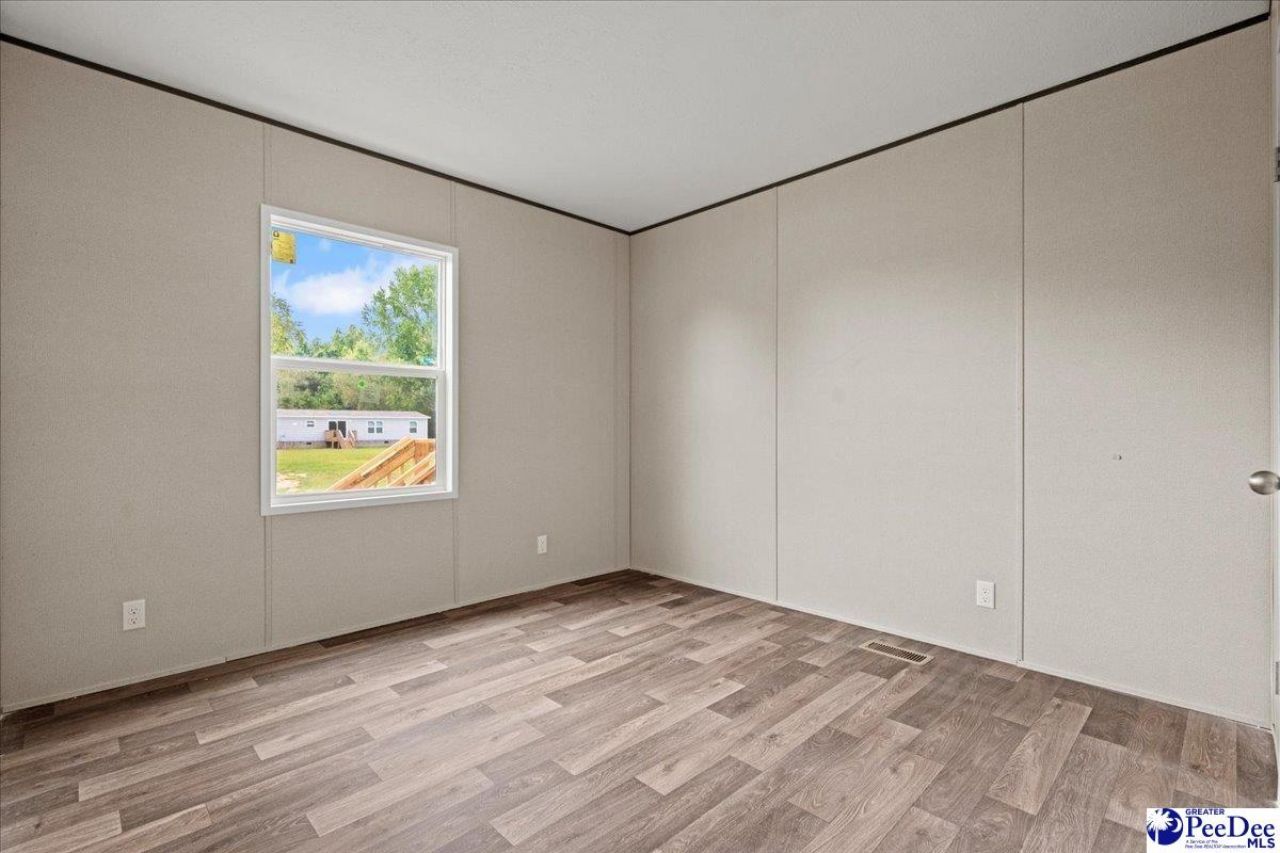 202 Mcelveen Circle Photo 32