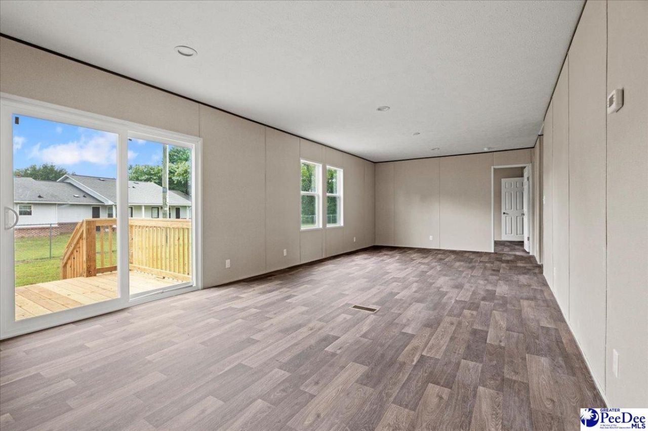 202 Mcelveen Circle Photo 7
