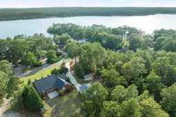 462 Sandy Point Ln photo 4