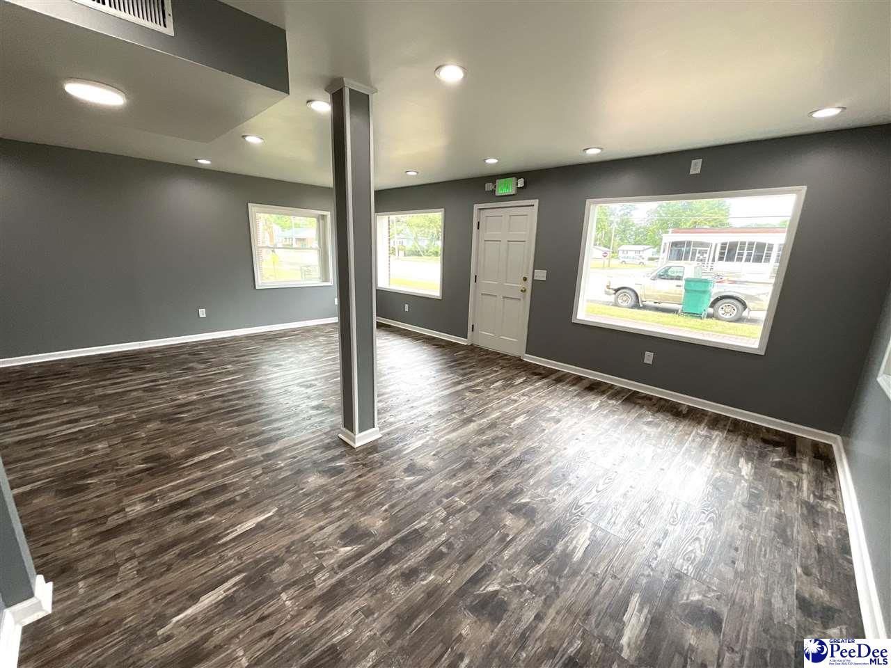 306 E Broad Street Photo 11