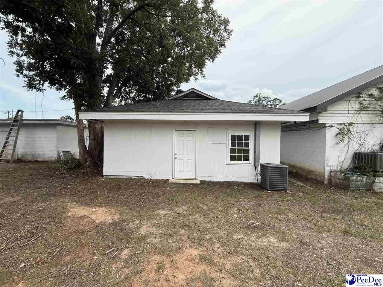 306 E Broad Street Photo 4