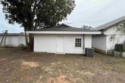 306 E Broad Street photo 4