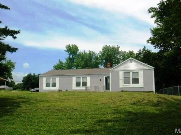 26 Capitol Hill Drive , St Louis, MO 63136
