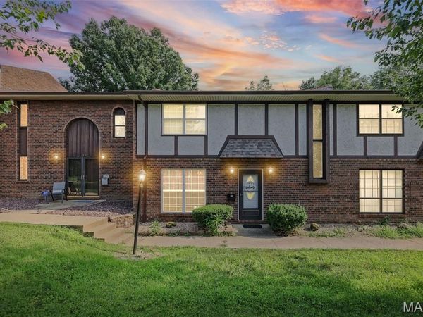 1229 N 17th Street, Unit 16, Belleville, IL 62226