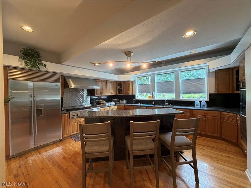 2455 Buckhurst Drive, Beachwood, OH 44122 Photo 6