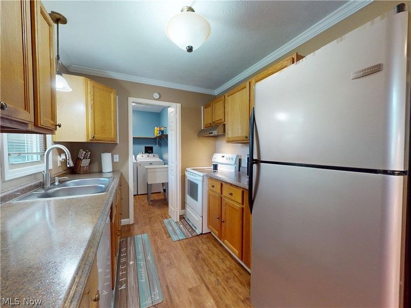 1575 Grove Avenue, Madison, OH 44057 Photo 7