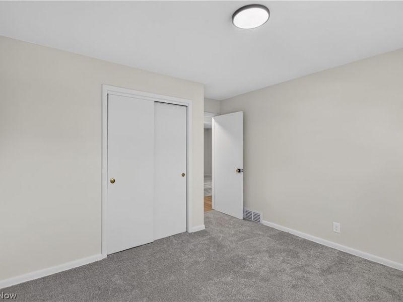 4704 Wolverton Drive, Warrensville Heights, OH 44128 Photo 16