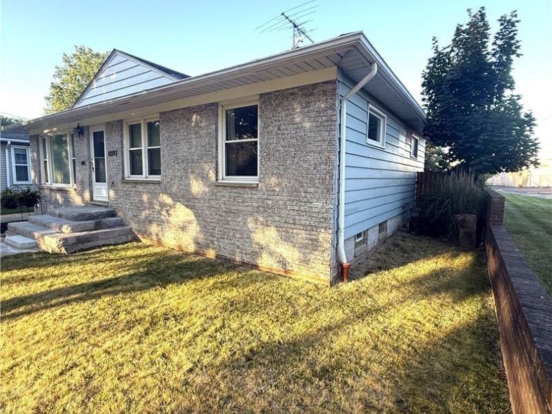 6597 Mandalay Drive, Parma Heights, OH 44130 Photo 31