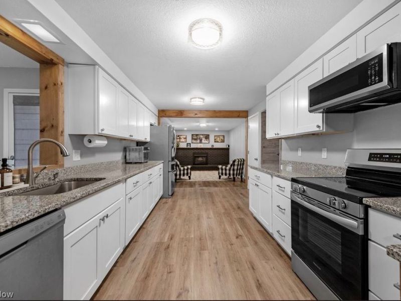 718 Arlington Drive, Vermilion, OH 44089 Photo 12
