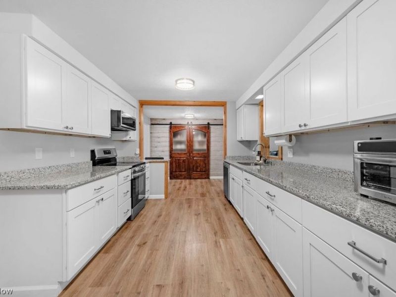 718 Arlington Drive, Vermilion, OH 44089 Photo 16