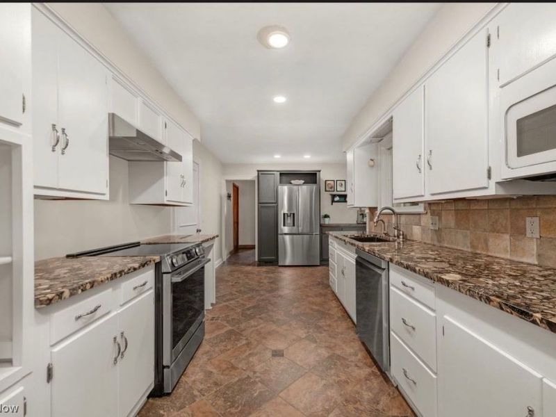 1840 Westhill Boulevard, Westlake, OH 44145 Photo 14