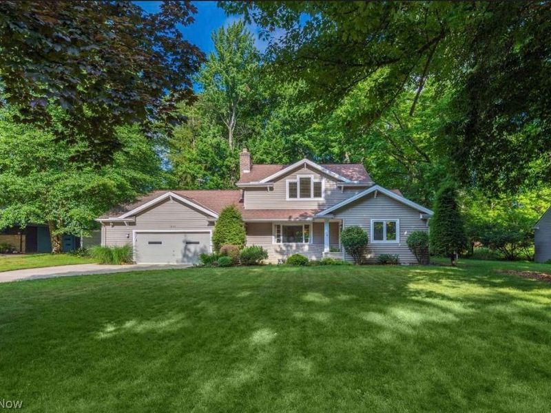 1840 Westhill Boulevard, Westlake, OH 44145 Photo 2