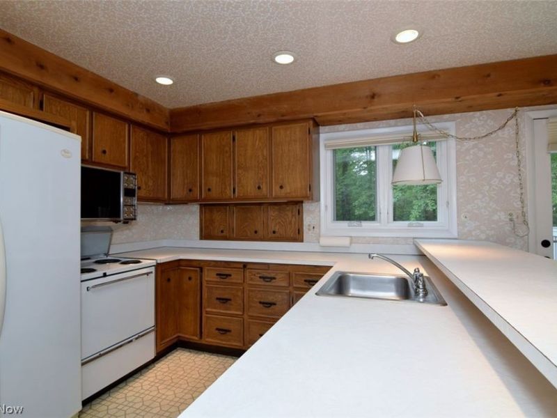 6490 Foxboro Drive, Mayfield Village, OH 44143 Photo 14