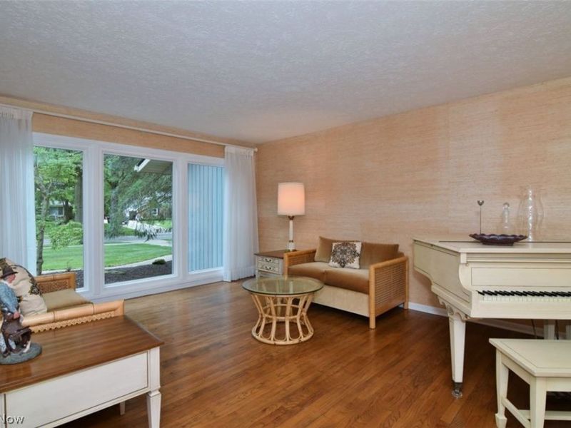 6490 Foxboro Drive, Mayfield Village, OH 44143 Photo 16