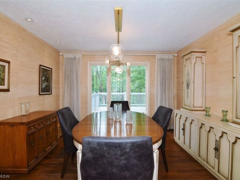 6490 Foxboro Drive, Mayfield Village, OH 44143 Photo 9