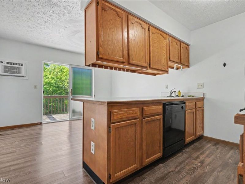 1112 - 1120 Emmitt Road, Akron, OH 44306 Photo 24
