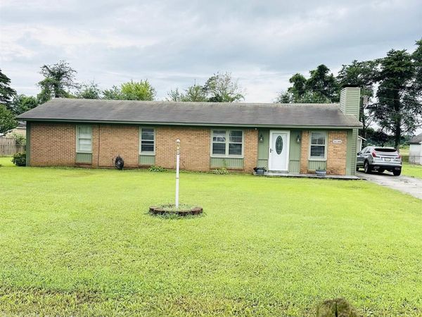 16544 Becky Street, Athens, AL 35611