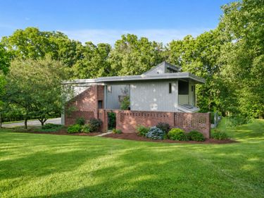 3892 Gloucester Drive, Lexington, KY 40510