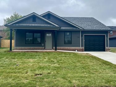 108 Bow Brg Drive, Berea, KY 40403