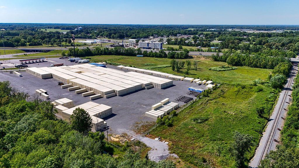 297 Treeland Drive, Mayfield, KY 42066