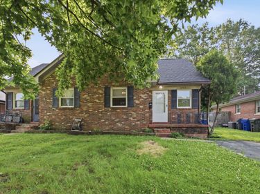 1503 Roanoke Road, Lexington, KY 40504