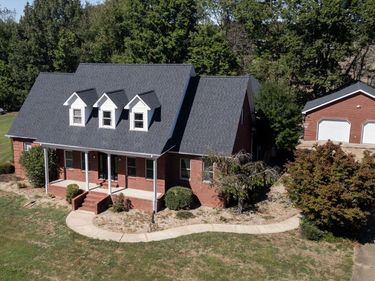 140 Stoney Creek Lane, Murray, KY 42071