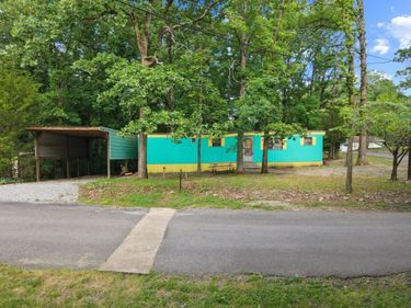 184 Hill Top Road, Grand Rivers, KY 42045
