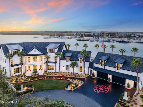 316 Yacht Club Lane, St. Simons Island, GA 31522