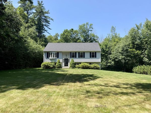 41 Collette Rd, Sturbridge, MA 01518