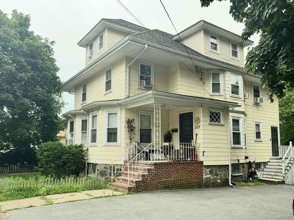 533-535 Main St, Unit 533, Stoneham, MA 02180