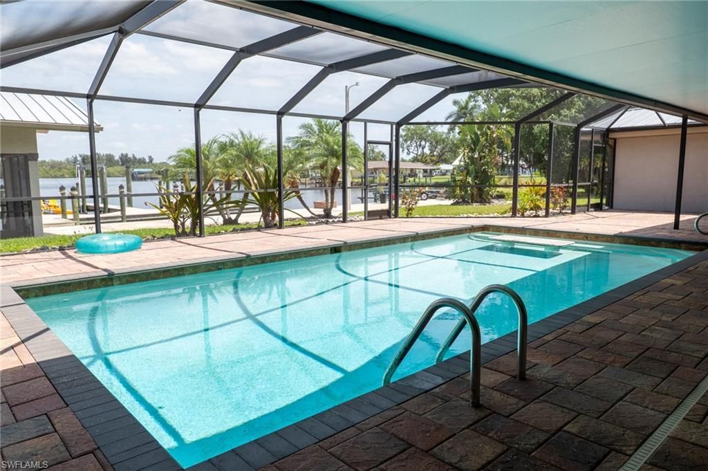 14562 Riverside Dr , Fort Myers, FL 33905 Photo