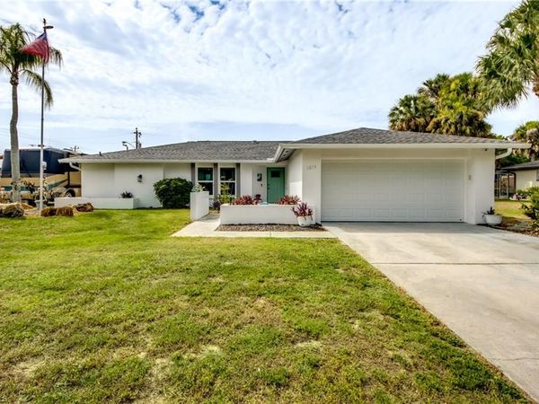 1214 Baldwin PL , LEHIGH ACRES, FL 33936