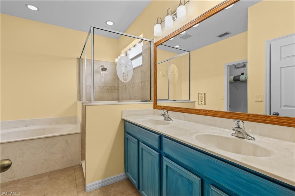 3717 Pino Vista Way , Estero, FL 33928 Photo