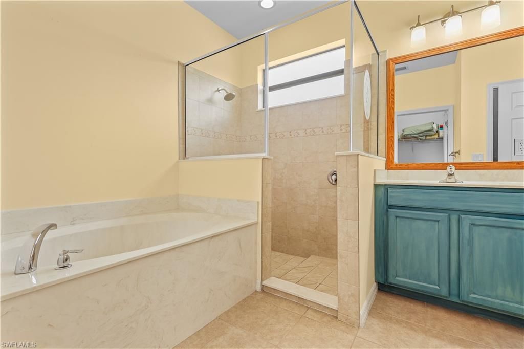 3717 Pino Vista Way , Estero, FL 33928 Photo