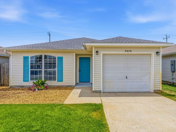 7674 Chablis Circle, Navarre, FL 32566
