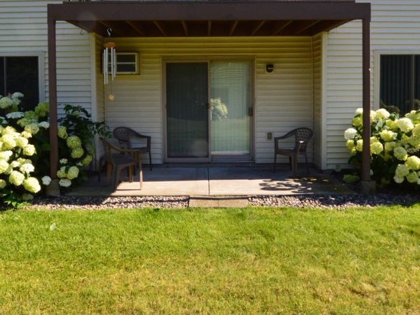 1585 Cohansey Street, Unit 101, Saint Paul, MN 55117