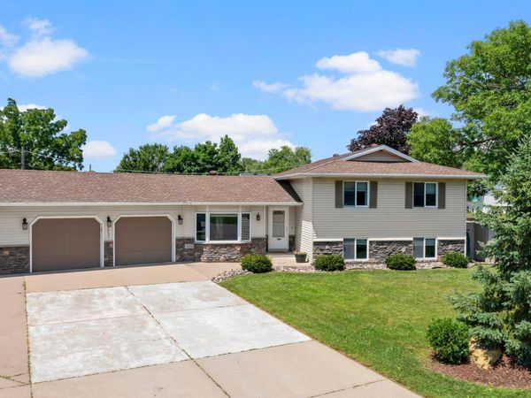 16255 Gannon Avenue W, Rosemount, MN 55068