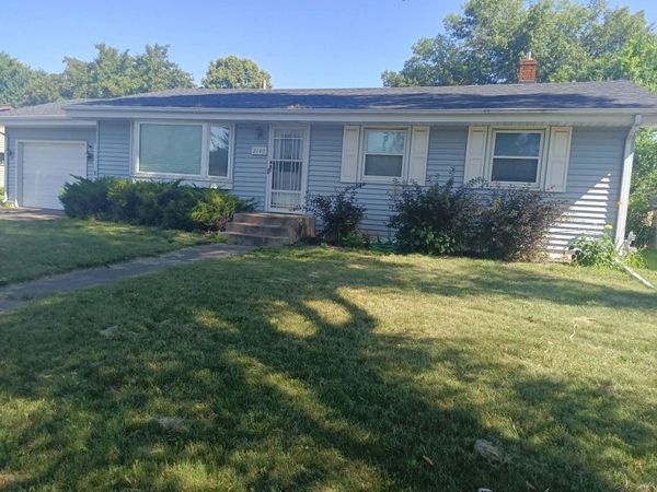 2145 Mesabi Avenue , North Saint Paul, MN 55109