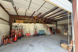 7264 Peppermill Parkway photo 4