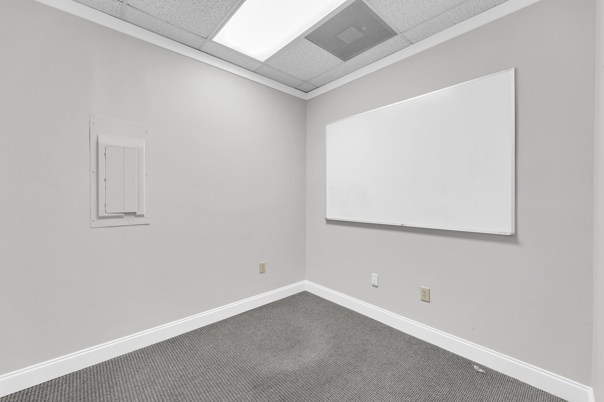 1591 Savannah Highway  Photo 14