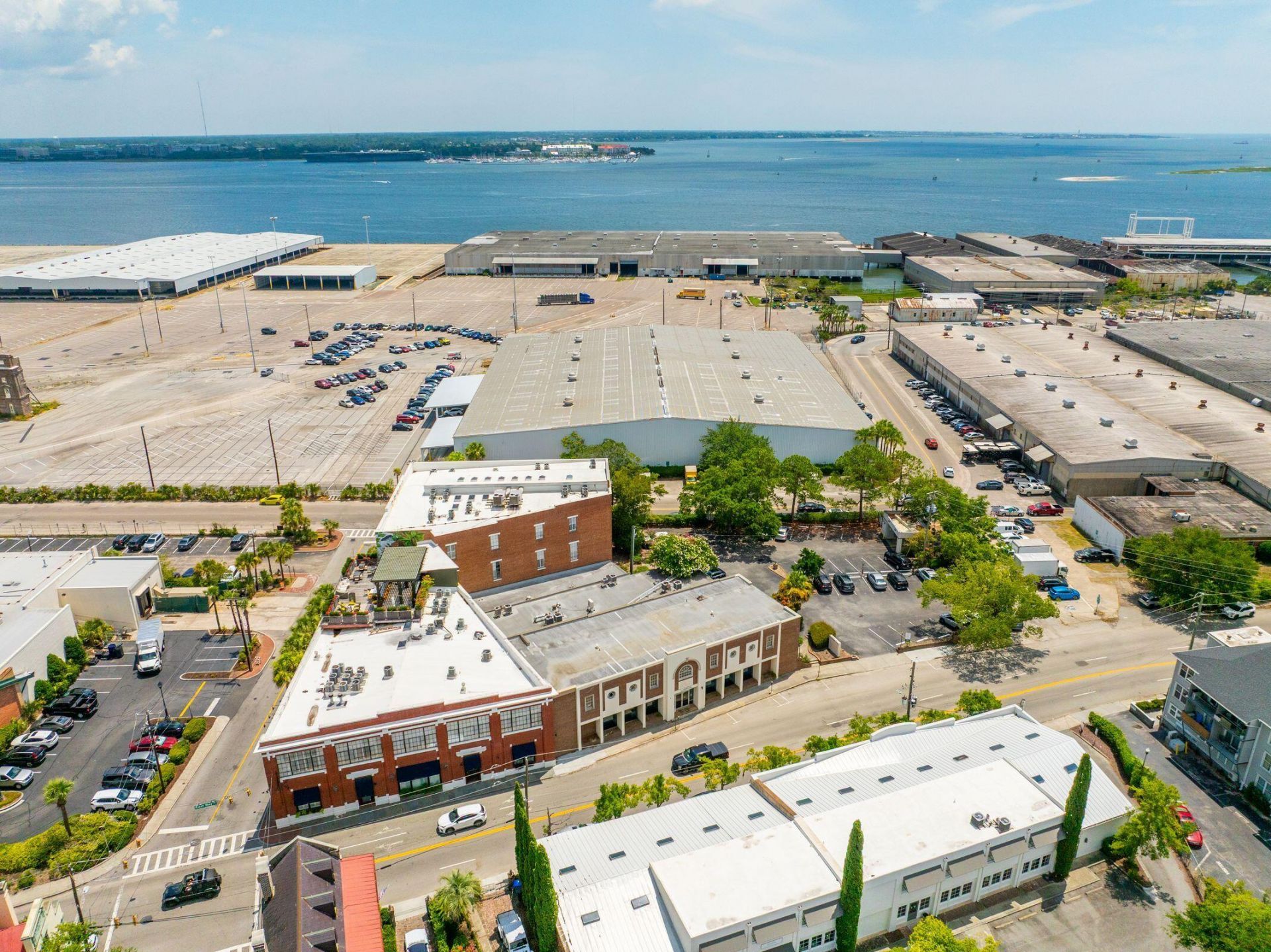 276 E Bay Street  Photo 4